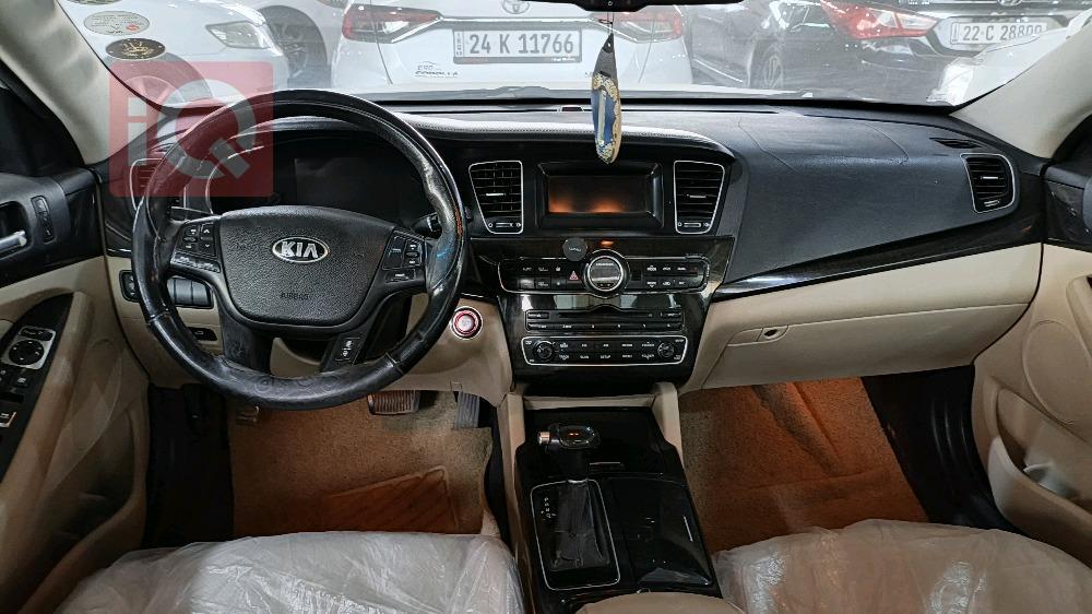 Kia Cadenza